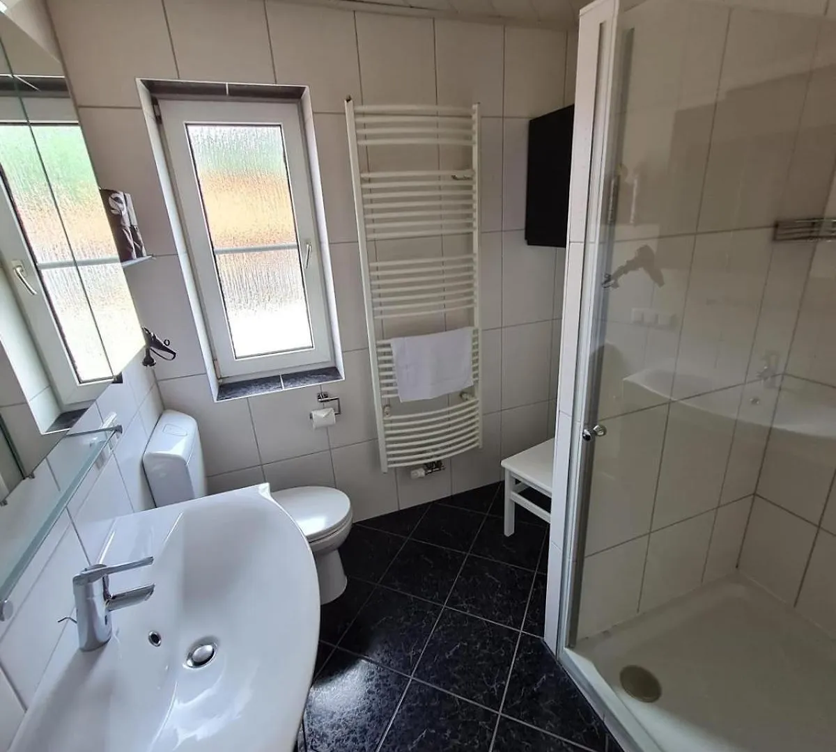 Apartment Ferienwohnungen Am Ferienhof Schiegl - Gerne Auch Handwerker, Monteure Brennberg